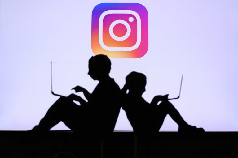 Post Pictures on Instagram From Computer