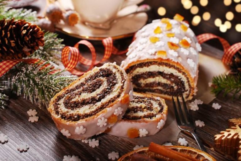 Making Your Christmas Cake a Remarkable One