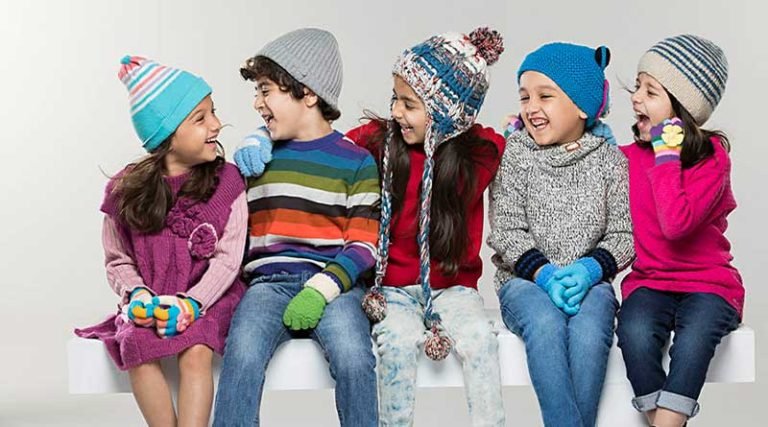 Five dressing tips to keep your child warm in winter