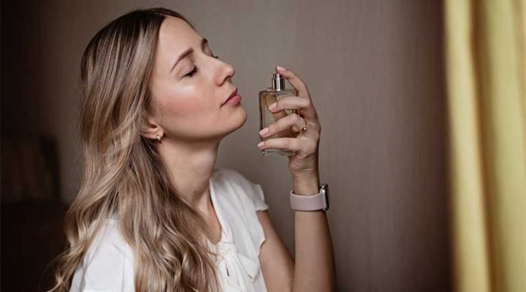 How to Use Home Scents to Combat the Winter Blues