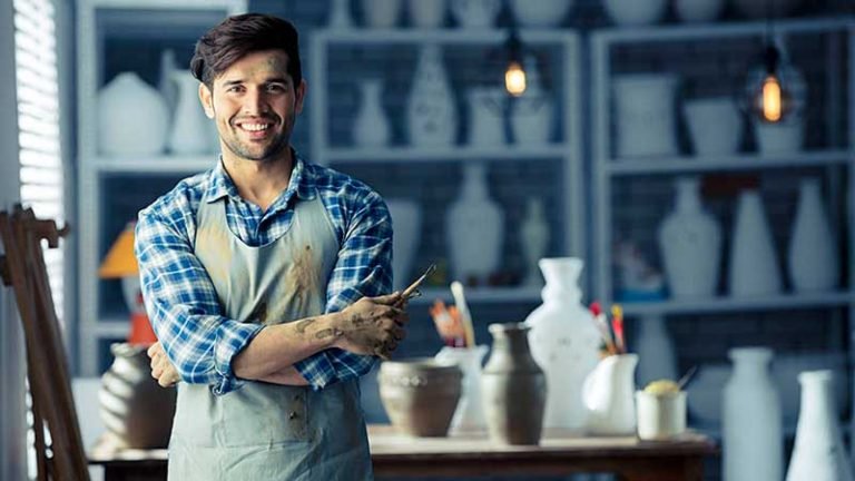 Best Online Art Schools to Enhance Your Creativity