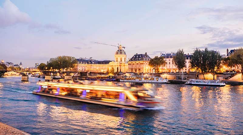 Tips For Enjoying Unforgettable Boating Holidays In France