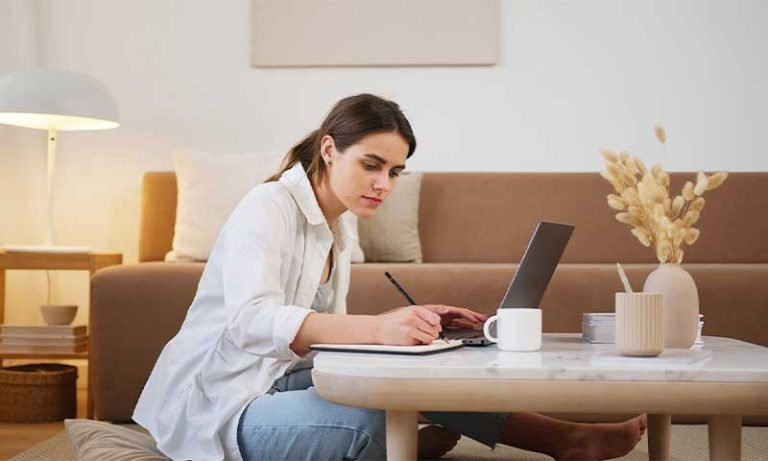 USEFUL WEBSITES FOR COLLEGE STUDENTS