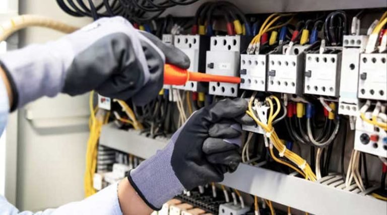 Signs That You need Electric panel Upgrade