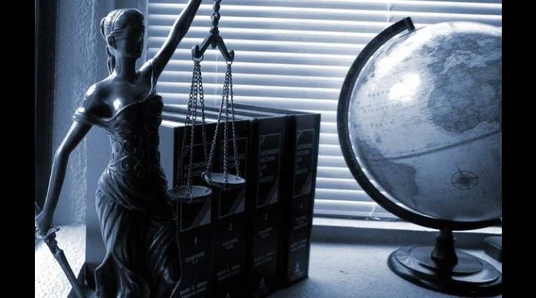What Are The Important Characteristics Of A Successful Law Firm?