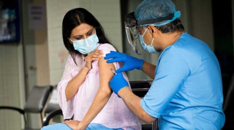 What is the Difference Between a Medical Center and a Clinic